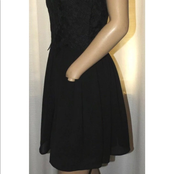PENELOPE TREE BLACK EMBROIDERED DETAIL DRESS SZ 14 - Picture 2 of 3